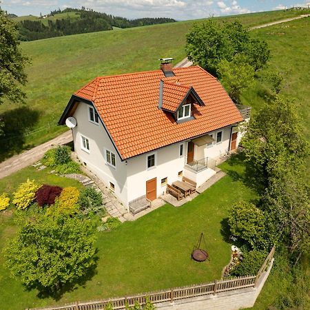 Ferienhaus Nuova Via Griffen Exterior foto