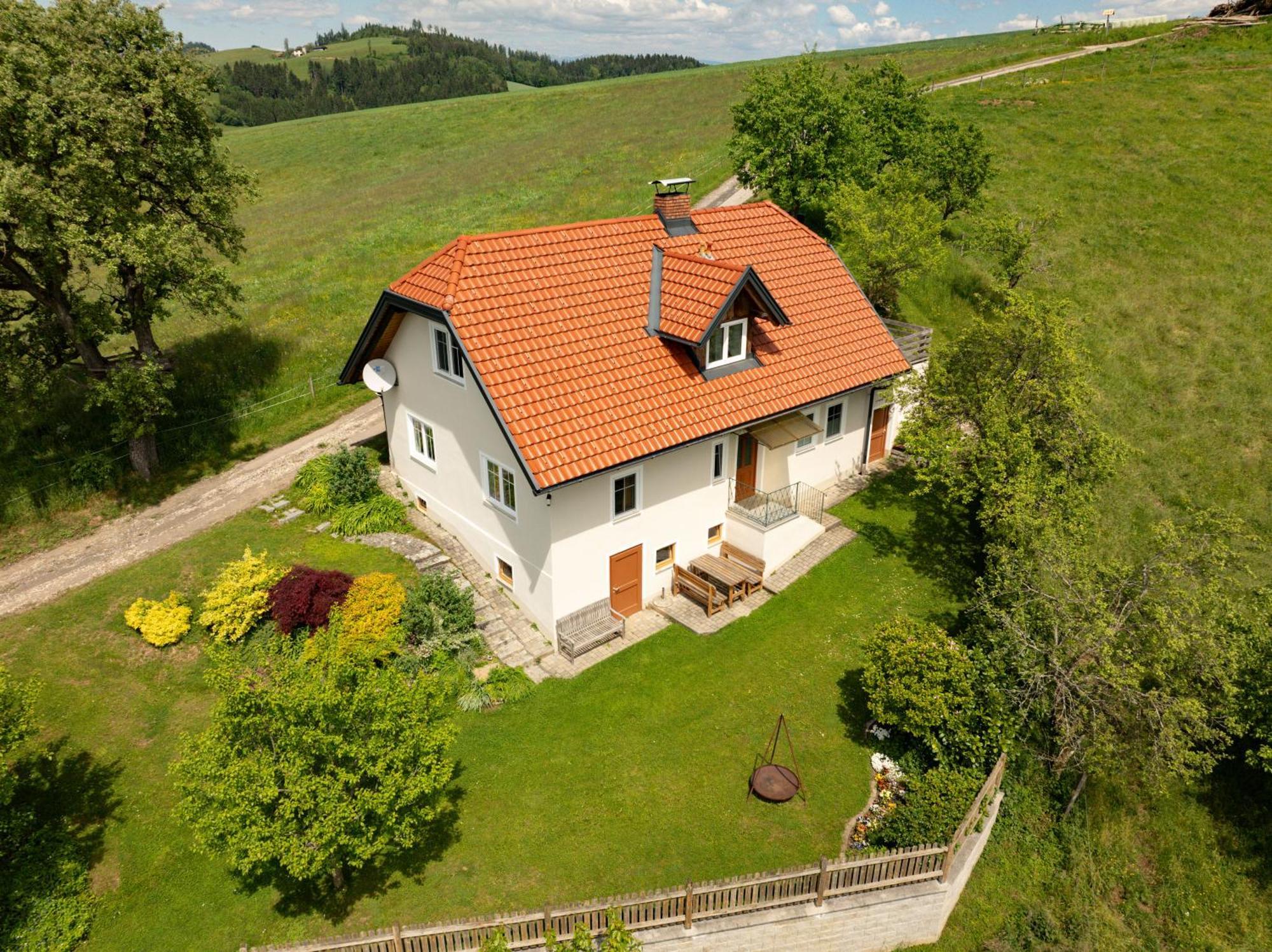 Ferienhaus Nuova Via Griffen Exterior foto